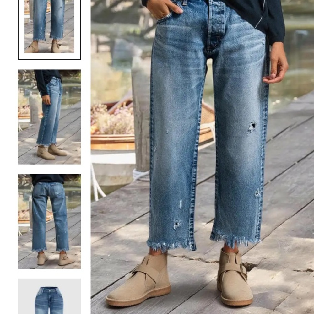 Flamingals Wash Raw Hem Mid Rise Crop Jeans Distressed